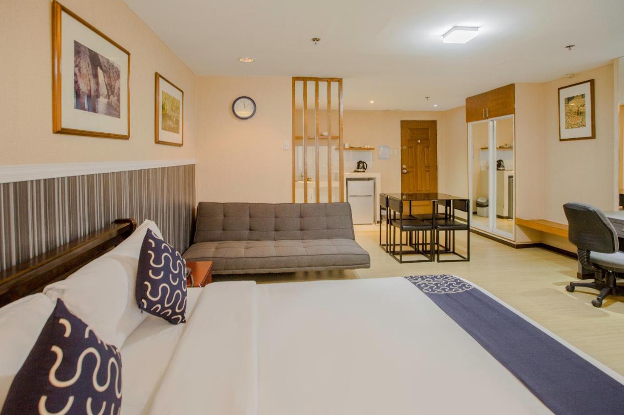 Newgrange Condotel Quezon City Dış mekan fotoğraf