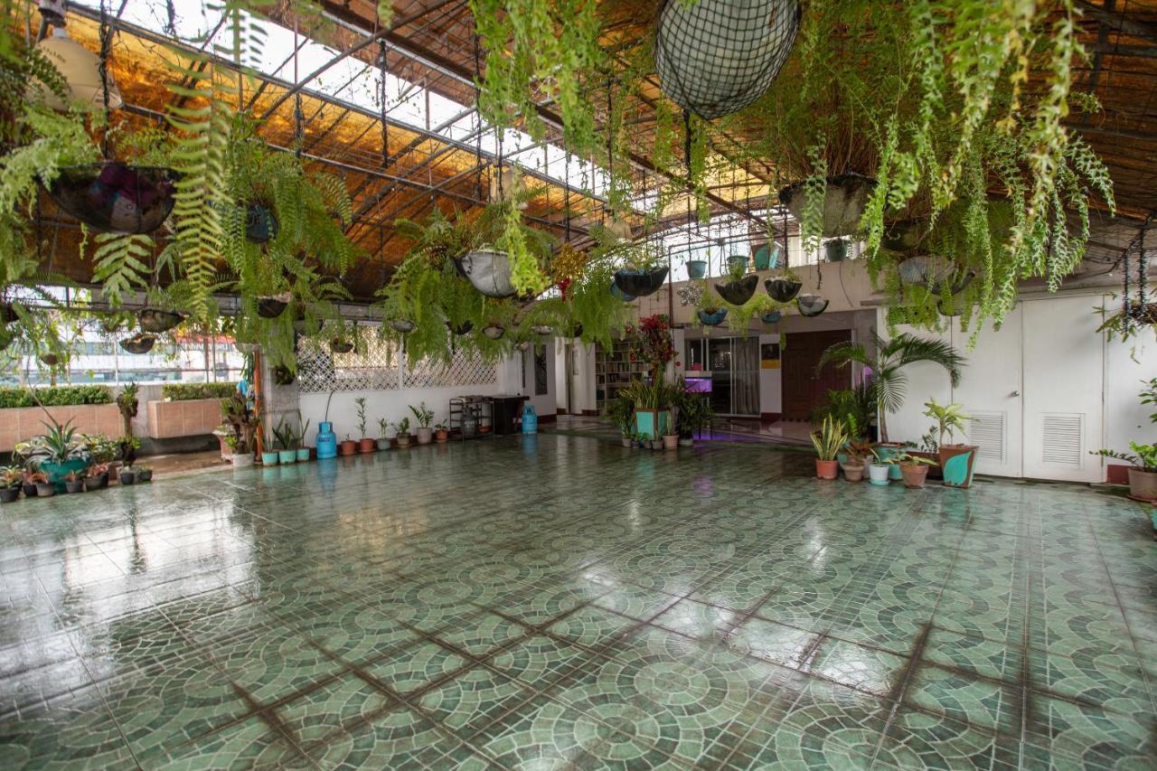 Newgrange Condotel Quezon City Dış mekan fotoğraf